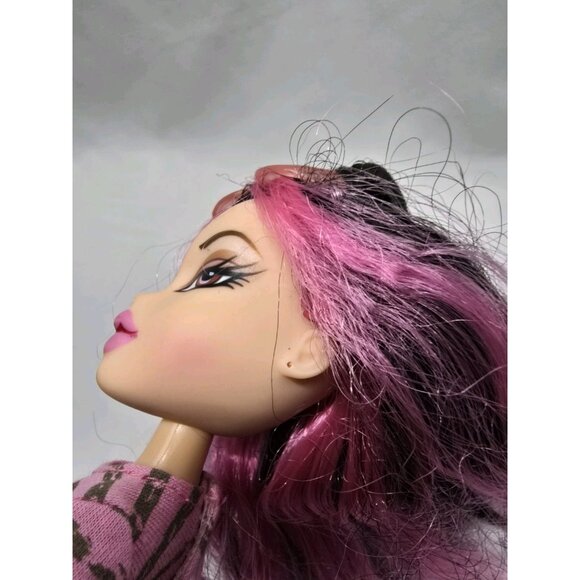 Bratz Boutique LOVE Jade Doll Only NO ACCESSORIES - Picture 8 of 10